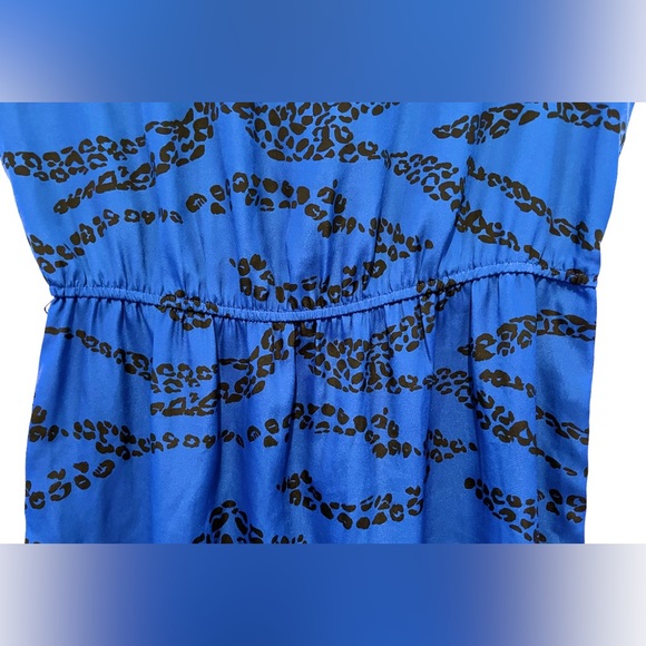 Kensie Size Medium Animal Print Round Neck Sleeveless Midi Dress Elastic Waist - Picture 4 of 10